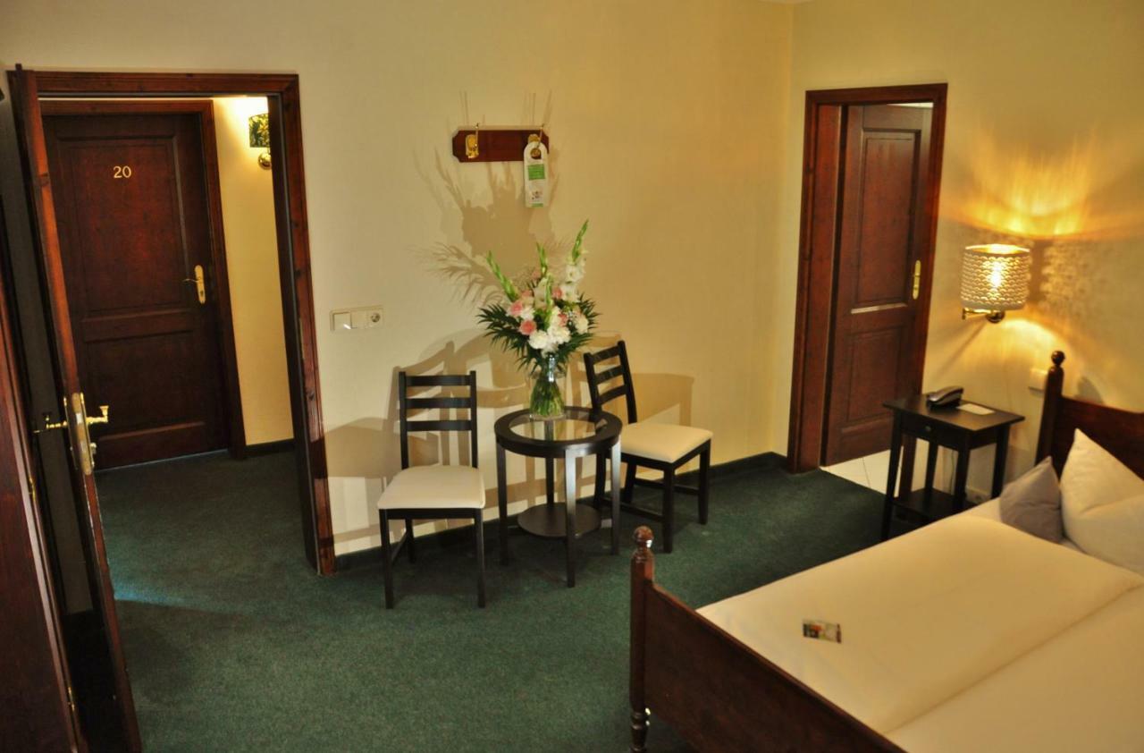 Flair-Hotel Waldfrieden Schwarzatal Экстерьер фото