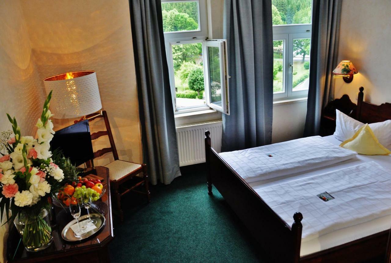 Flair-Hotel Waldfrieden Schwarzatal Экстерьер фото